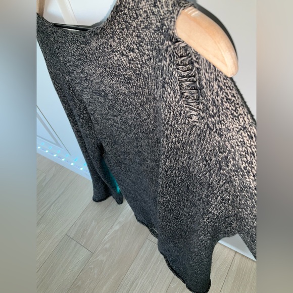 Number (N)ine Distressed Sweater - Picture 2 of 10